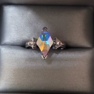 Fragrant Jewels Unicorn Tears Ring